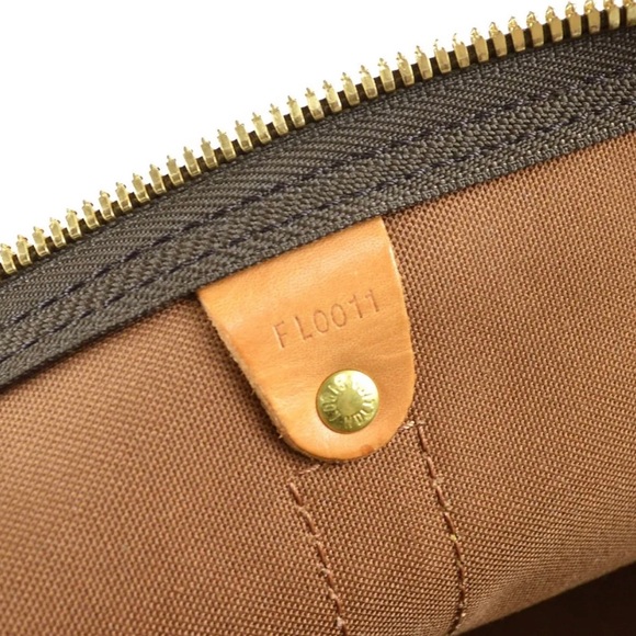 Authentic Louis Vuitton Keepall 55 Bag - Picture 5 of 16